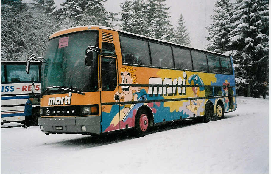 (039'114) - Marti, Kallnach - Nr. 15/BE 102'216 - Setra am 19. Februar 2000 in Adelboden, Unter dem Birg