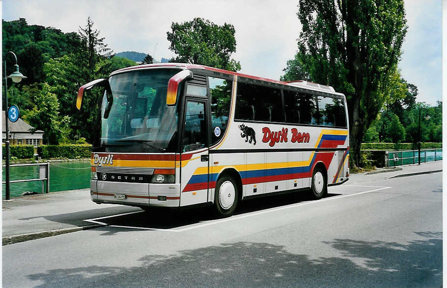 (040'909) - Dysli, Bern - Nr. 27/BE 134'772 - Setra (ex Brumann, Jonen) am 14. Juni 2000 bei der Schifflndte Thun