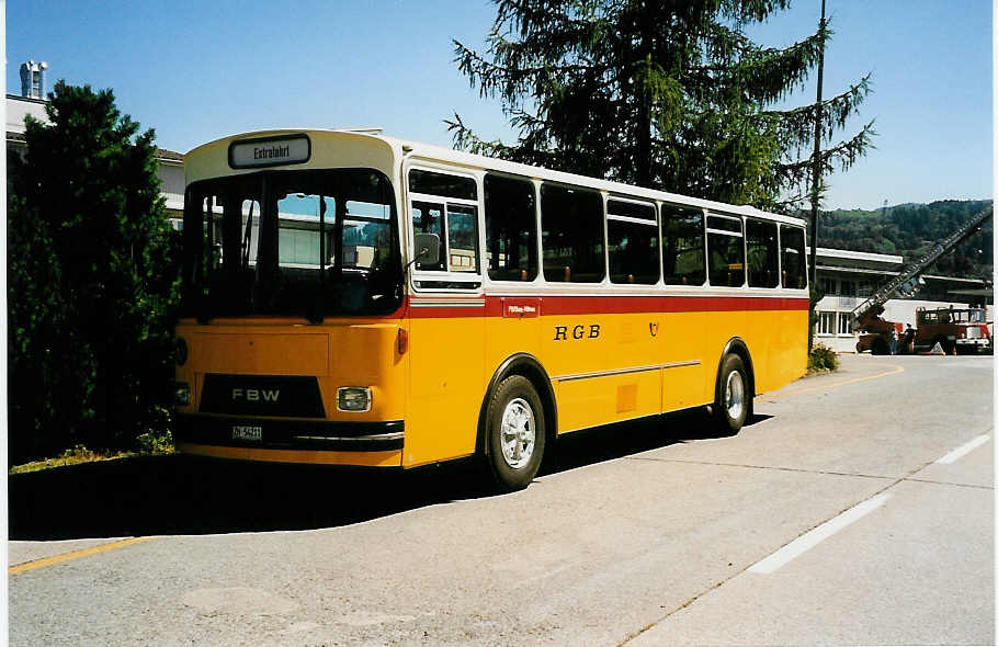 (041'124) - Gerber, Winkel - ZH 54'211 - FBW/Tscher (ex P 24'803) am 18. Juni 2000 in Hinwil, AMP