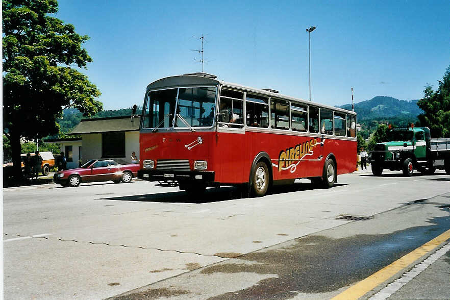 (041'221) - Weidmann, Greifensee - ZH 490'297 - FBW/Tscher (ex VZO Grningen Nr. 30) am 18. Juni 2000 in Hinwil, AMP