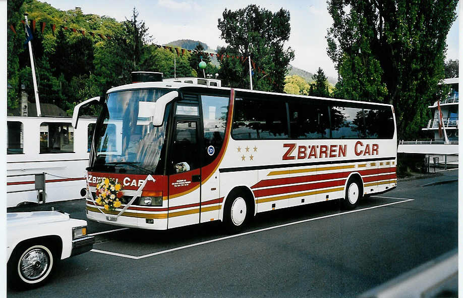 (043'030) - Zbren, Konolfingen - BE 26'888 - Setra am 1. September 2000 bei der Schifflndte Thun