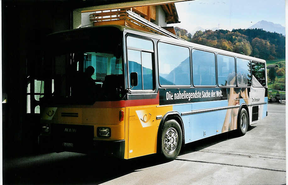 (043'616) - AVBB Schwanden - Nr. 6/BE 403'433 - NAW/Hess (ex P 24'425) am 21. Oktober 2000 in Reuti-Hasliberg, Post