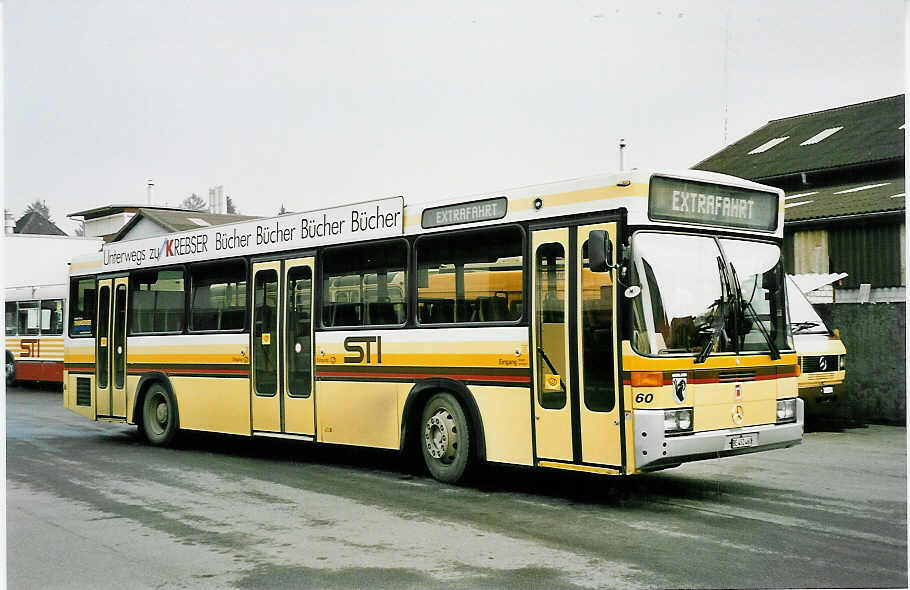 (043'932) - STI Thun - Nr. 60/BE 452'460 - Mercedes/R&J am 29. November 2000 in Thun, Garage