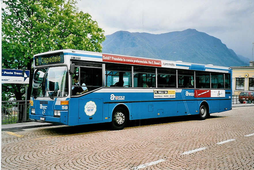 (045'907) - ACT Lugano - Nr. 58/TI 179'338 - Mercedes (ex Nr. 28) am 23. April 2001 beim Bahnhof Lugano