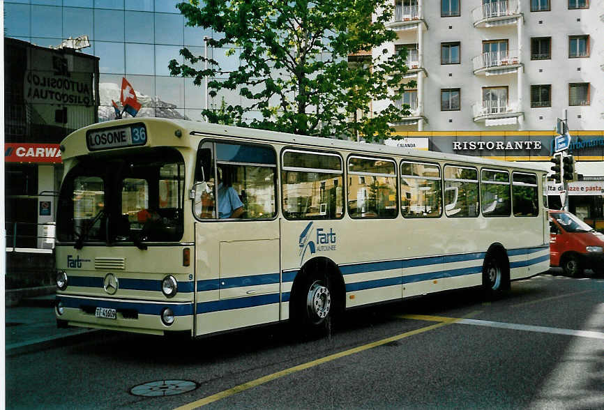 (046'317) - FART Locarno - Nr. 9/TI 41'609 - Mercedes/Vetter (ex Faggio-FART, Bellinzona Nr. 449) am 24. April 2001 beim Bahnhof Locarno