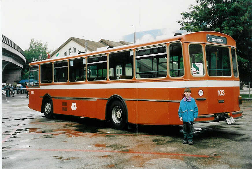 (047'231) - TN Neuchtel (ANAT) - Nr. 103/NE 175 U - FBW/Hess (ex Nr. 203; ex Nr. 103) am 16. Juni 2001 in Boudry, Dpt