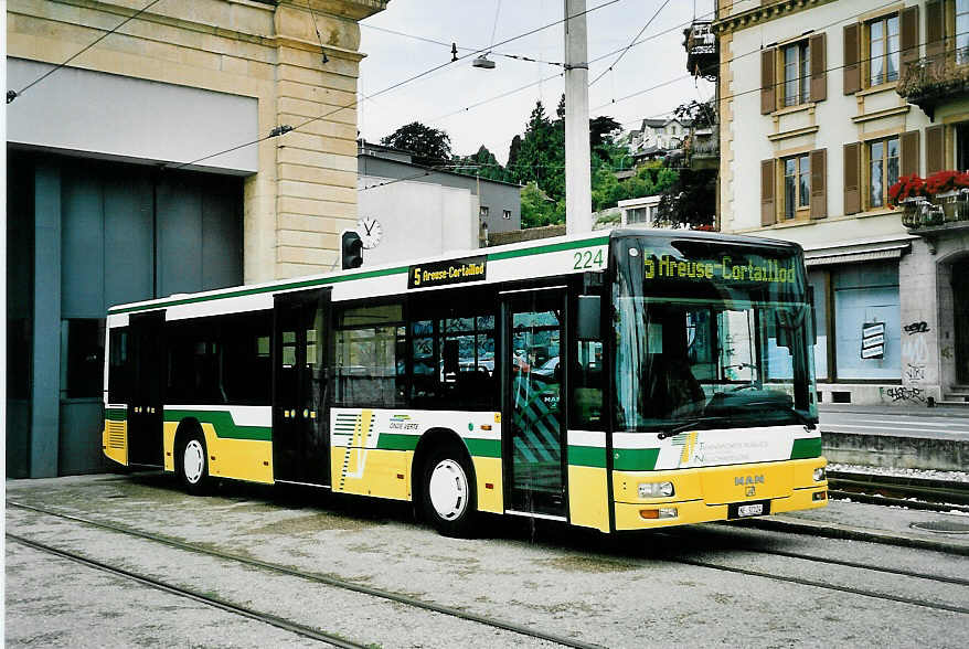 (048'807) - TN Neuchtel - Nr. 224/NE 32'124 - MAN am 6. August 2001 in Neuchtel, Dpt