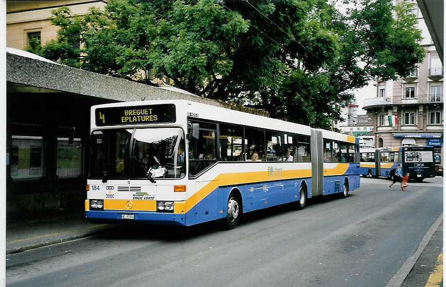 (048'813) - TC La Chaux-de-Fonds - Nr. 184/NE 91'284 - Mercedes am 6. August 2001 beim Bahnhof La Chaux-de-Fonds