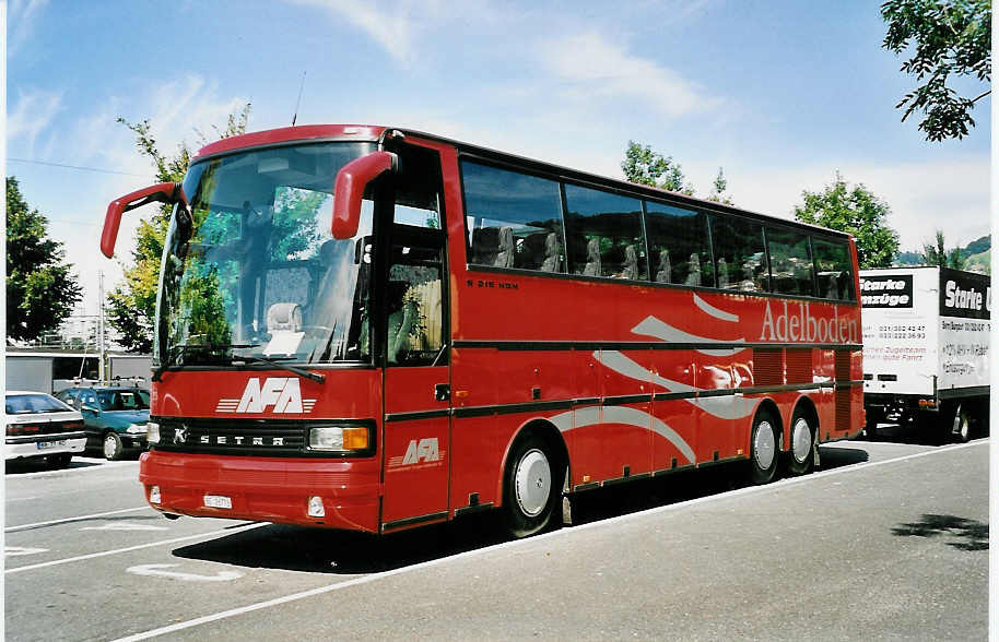 (049'229) - AFA Adelboden - Nr. 23/BE 26'773 - Setra (ex Flck, Brienz) am 23. August 2001 in Thun, Seestrasse