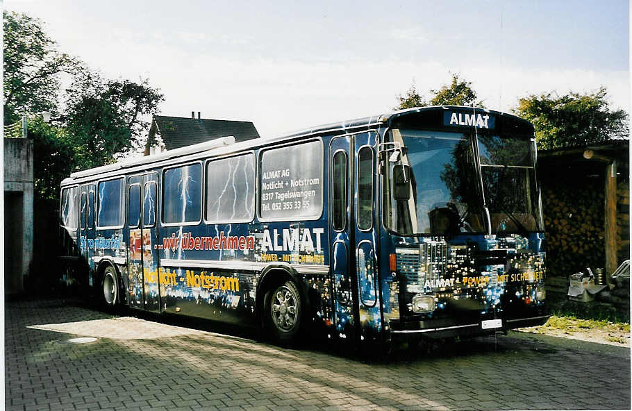 (050'127) - ALMAT, Tagelswangen - ZH 480'488 - Saurer/Hess (ex P 26'516) am 14. Oktober 2001 in Tagelswangen, Belhalde