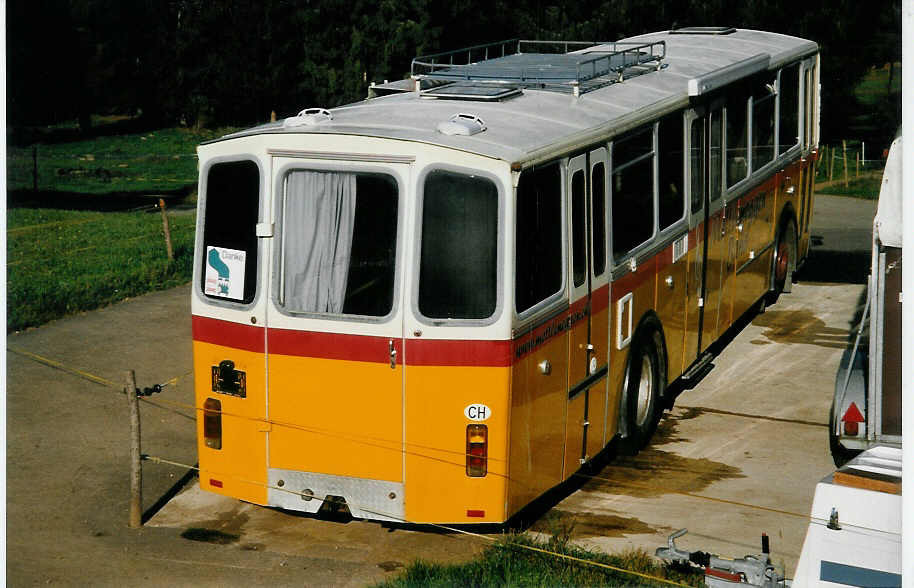 (050'234) - SBE Mettlenegglen, Wattenwil - Mercedes/R&J (ex FL-Frommelt, Vaduz) am 17. Oktober 2001 in Les Breuleux, Camping Les Cerneux