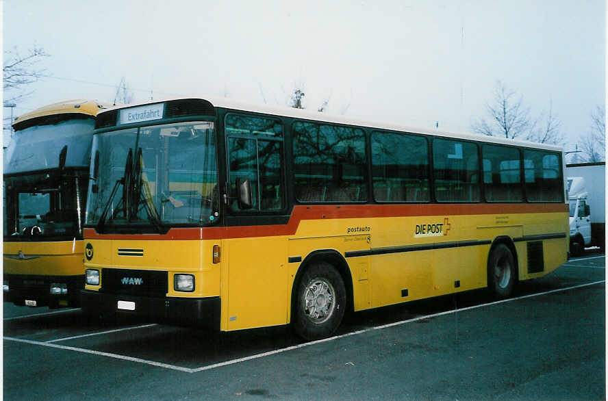 (051'608) - AVG Meiringen - Nr. 68/BE 401'568 - NAW/Hess (ex P 24'454) am 14. Januar 2002 in Thun, Seestrasse