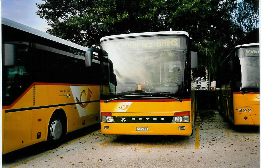 (055'522) - PTT-Regie - P 26'023 - Setra am 25. August 2002 in Yverdon, Garage