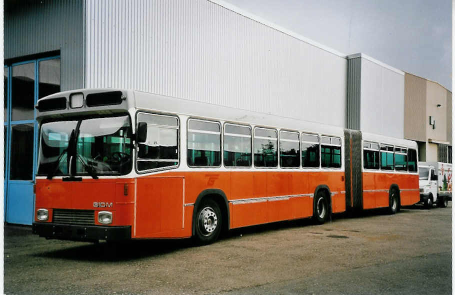 (055'820) - TPG Genve - Nr. 165 - Volvo/R&J am 31. August 2002 in Biel, BTR