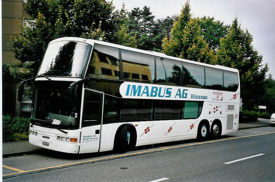 (055'926) - Imabus, Winznau - SO 135'844 - Scania/Ayats am 7. September 2002 in Thun, Hotel Seepark 