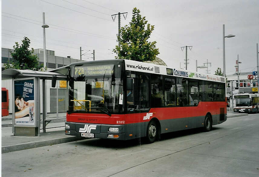 (056'720) - Dr. Richard - Nr. R1012/W 2235 LO - Grf&Stift am 9. Oktober 2002 in Wien, Simmering