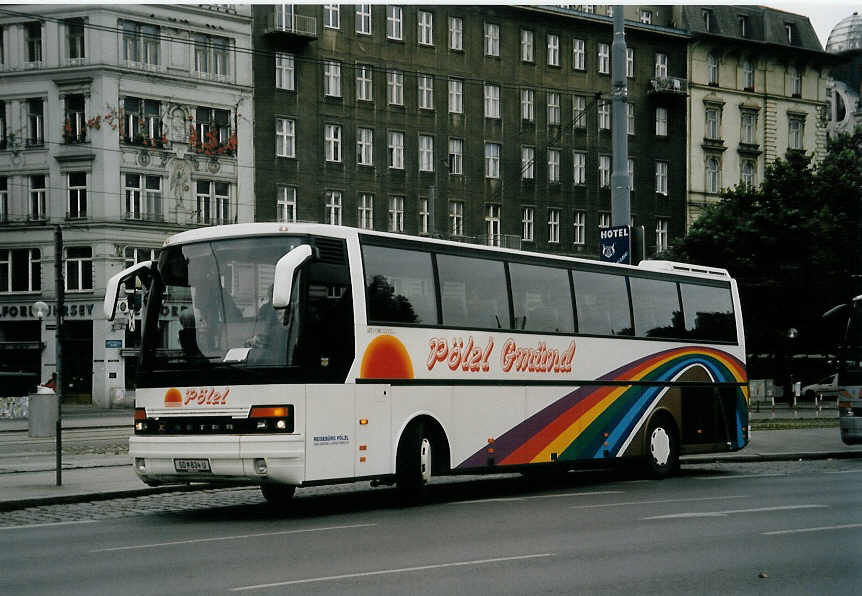 (056'724) - Plzl, Gmnd - GD 834 U - Setra am 9. Oktober 2002 in Wien, Schwedenplatz
