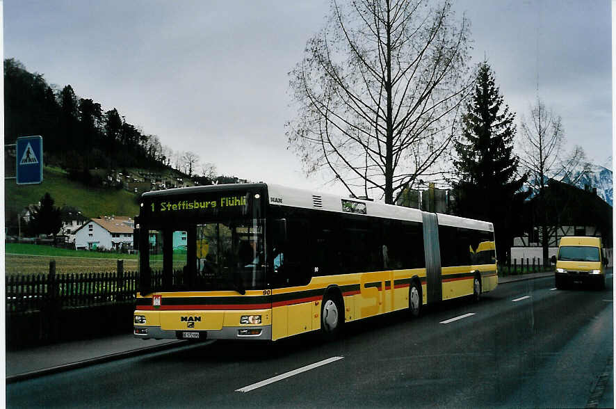 (057'637) - STI Thun - Nr. 90/BE 572'090 - MAN am 16. Dezember 2002 in Steffisburg, Brauerei