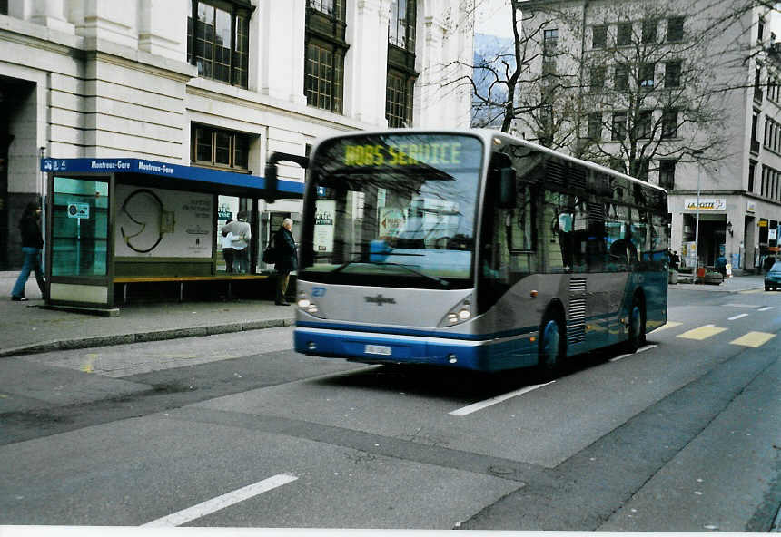 (058'418) - VMCV Clarens - Nr. 27/VD 1362 - Van Hool am 1. Januar 2012 beim Bahnhof Montreux