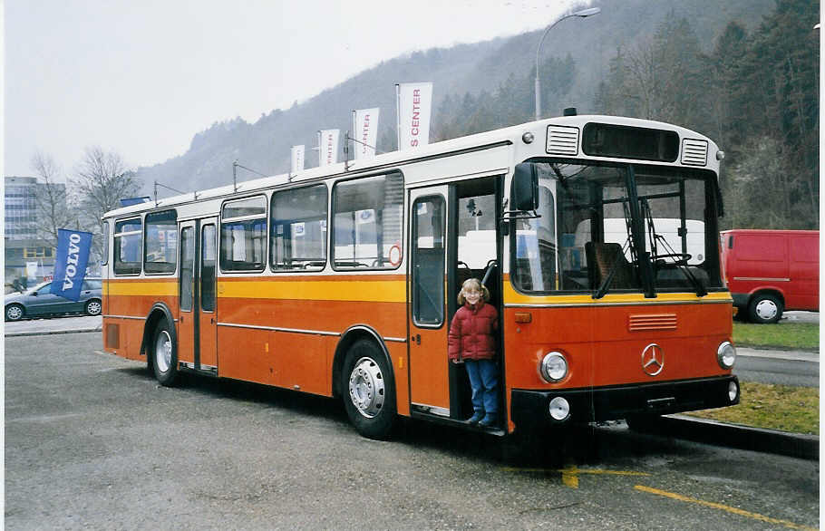 (058'517) - Giobellina, Leysin - Mercedes (ex Knecht, Windisch Nr. 56) am 18. Januar 2003 in Biel, BTR