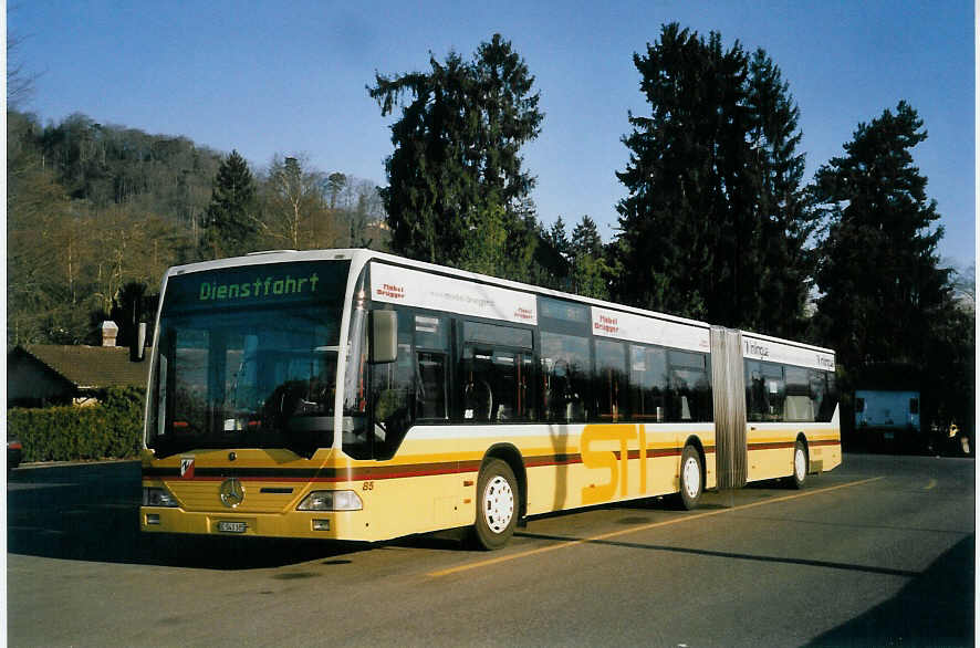 (059'018) - STI Thun - Nr. 85/BE 543'385 - Mercedes am 21. Februar 2003 bei der Schifflndte Thun