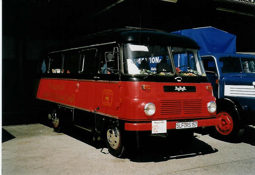 (060'818) - Aus Deutschland: OVS Saalfeld - SLF-RS 157 - Robur am 21. Juni 2003 in Hinwil, AMP