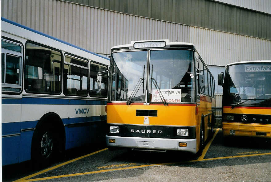 (061'211) - Wohlgemuth, Hochwald - Saurer/R&J am 27. Juni 2003 in Biel, Rattinbus