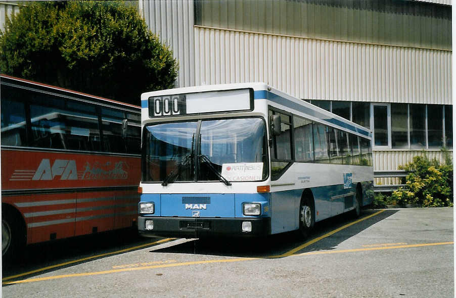 (061'903) - Frhlich, Zrich - Nr. 38 - MAN (ex Hrzeler, Dietikon Nr. 38) am 22. Juli 2003 in Biel, Rattinbus