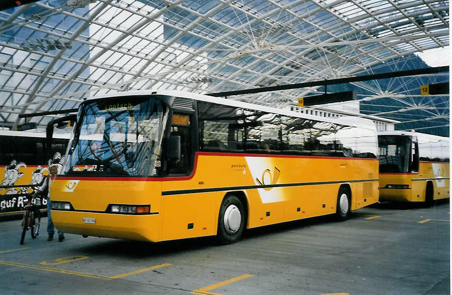 (062'213) - PostAuto Graubnden - GR 102'390 - Neoplan (ex P 25'857) am 29. Juli 2003 in Chur, Postautostation