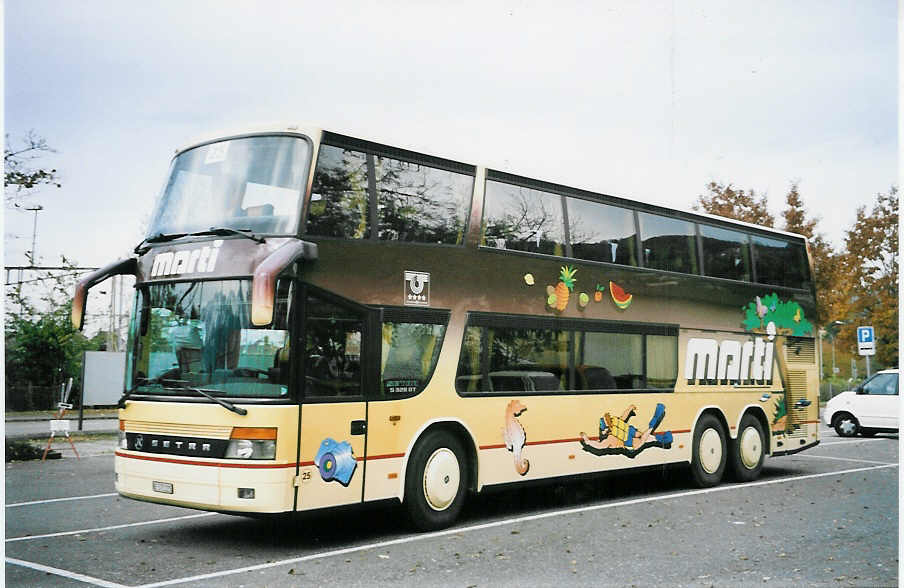 (064'309) - Marti, Kallnach - Nr. 25/BE 572'225 - Setra am 31. Oktober 2003 in Thun, Seestrasse