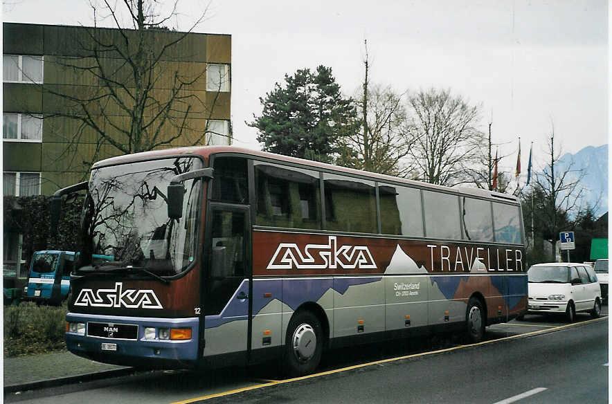 (065'902) - ASKA Aeschi - Nr. 12/BE 28'177 - MAN am 5. Mrz 2004 in Thun, Hotel Seepark