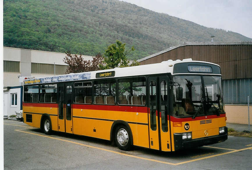 (067'509) - ASN Stadel - Mercedes/R&J am 13. Mai 2004 in Biel, Rattinbus