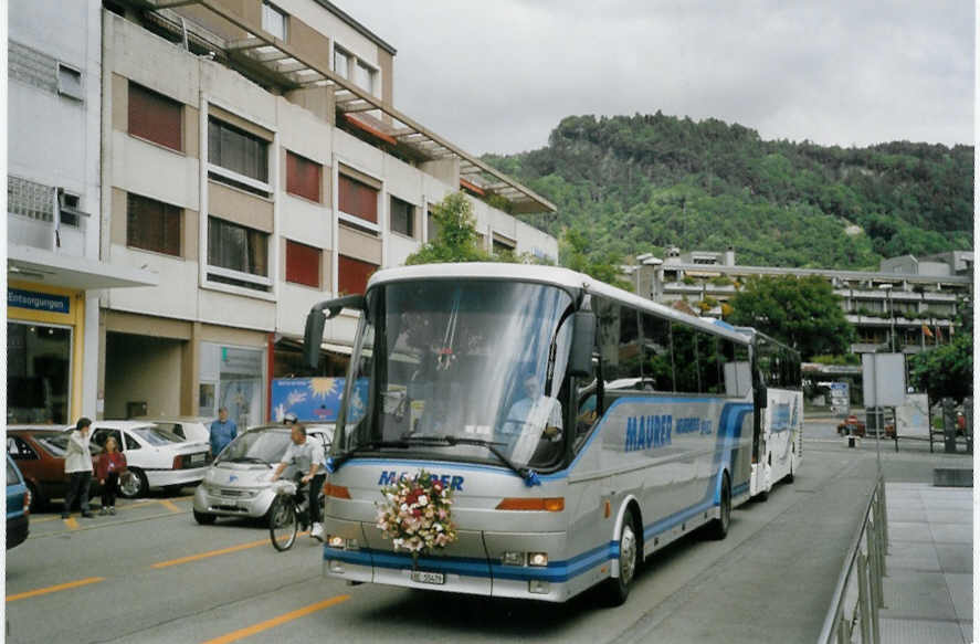 (068'233) - Maurer, Spiez - BE 55'479 - Bova am 12. Juni 2004 in Thun, Berntor