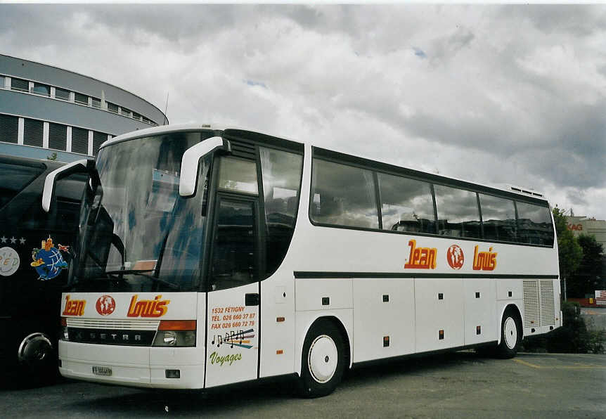 (070'219) - Jean-Louis, Ftigny - FR 300'469 - Setra am 21. August 2004 in Luzern, Inseli-P