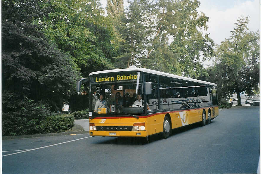 (070'322) - Bucheli, Kriens - Nr. 24/LU 159'865 - Setra am 21. August 2004 in Luzern, Inseli-P