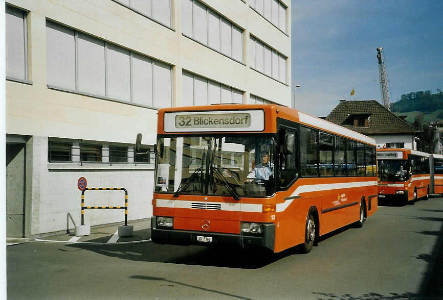 (070'920) - ZVB Zug - Nr. 13/ZG 3363 - Mercedes/Hess am 11. September 2004 in Zug, Garage