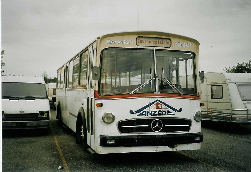 (071'010) - Rey, Ayent - Mercedes/R&J am 11. September 2004 in Niederscherli