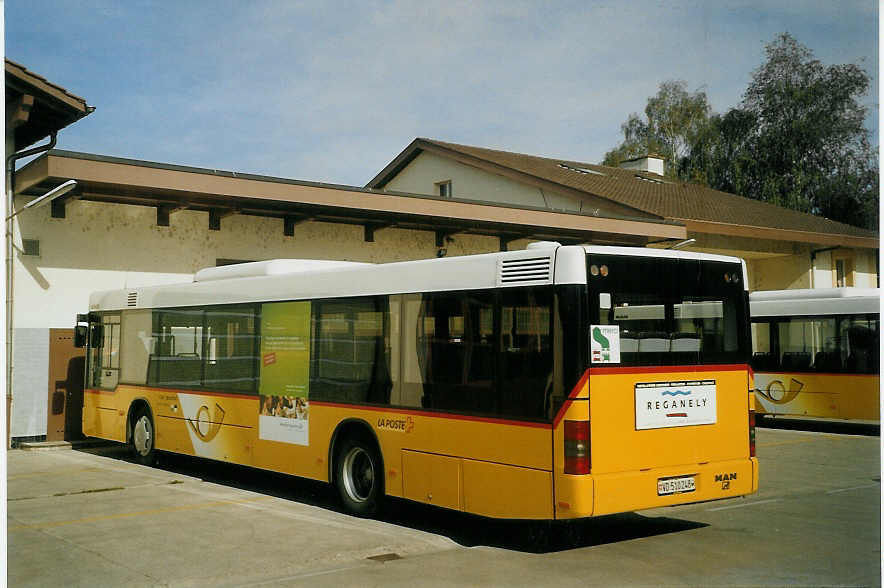 (071'420) - CarPostal Vaud-Fribourg - VD 510'248 - MAN (ex P 25'586) am 3. Oktober 2004 in Yverdon, Garage