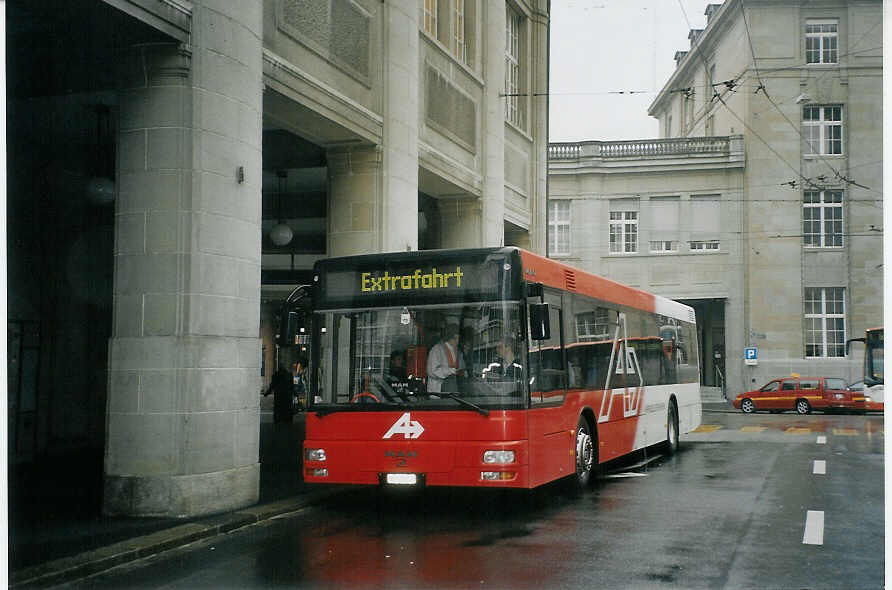 (071'909) - AB Herisau - AR 25'143 - MAN am 11. Oktober 2004 beim Bahnhof St. Gallen