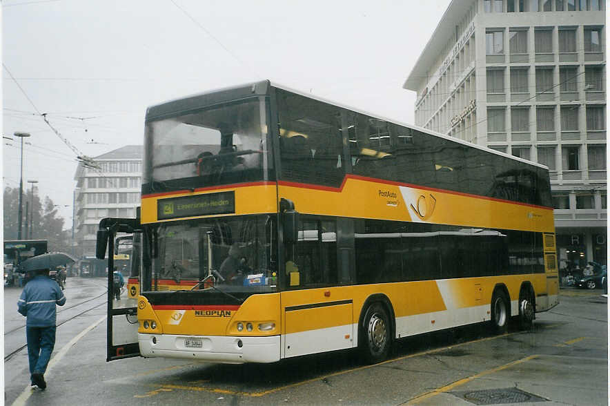 (072'003) - PostAuto St. Gallen-Appenzell - AR 14'844 - Neoplan (ex P 27'015) am 11. Oktober 2004 beim Bahnhof St. Gallen