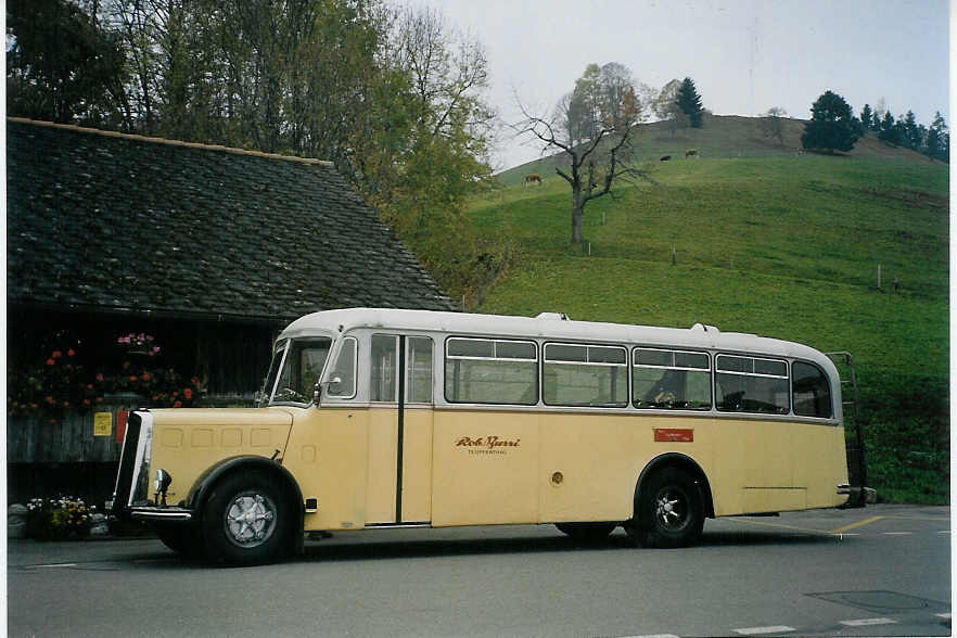 (072'501) - Burri, Teuffenthal - BE 656 U - Saurer/R&J am 31. Oktober 2004 in Buchen, Schmiedsegg