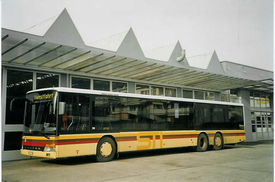 (072'813) - STI Thun - Nr. 79/BE 285'779 - Setra am 28. November 2004 in Thun, Garage