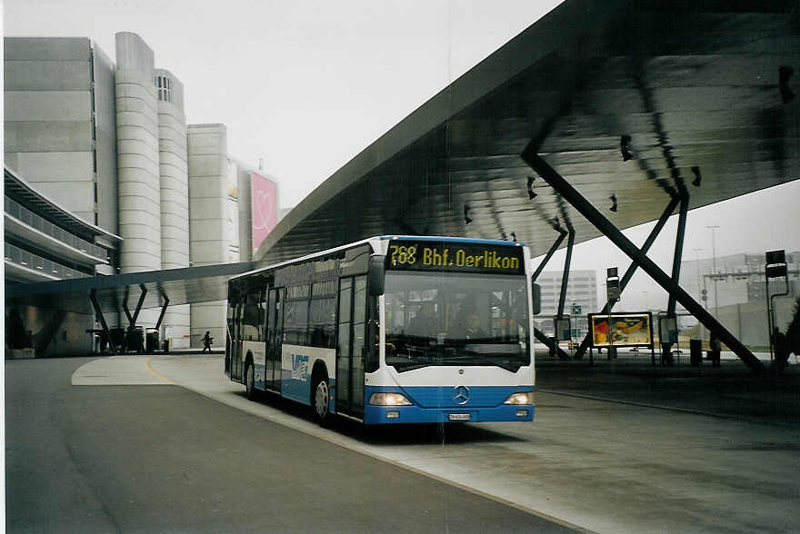 (073'009) - Frhlich, Zrich - Nr. 608/ZH 634'608 - Mercedes am 11. Dezember 2004 in Zrich, Flughafen