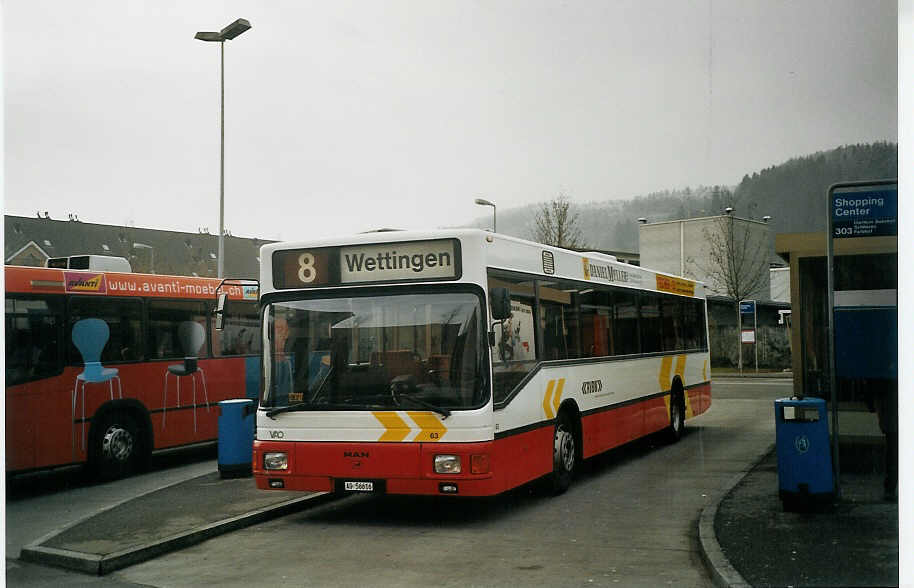 (073'414) - RVBW Wettingen - Nr. 63/AG 56'616 - MAN am 28. Dezember 2004 in Spreitenbach, Shopping Center