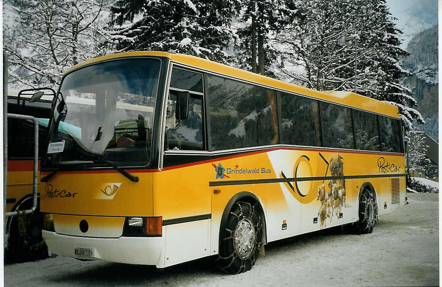 (073'505) - AVG Grindelwald - Nr. 26/BE 268'737 - Vetter am 29. Dezember 2004 beim Bahnhof Grindelwald