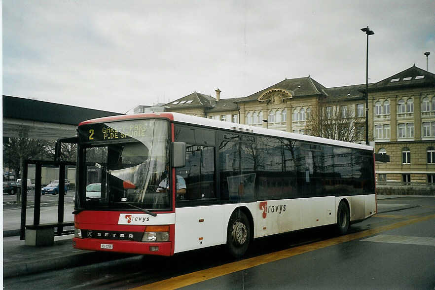 (073'611) - TRAVYS Yverdon - VD 1256 - Setra (ex TPYG Yverdon) am 1. Januar 2005 beim Bahnhof Yverdon