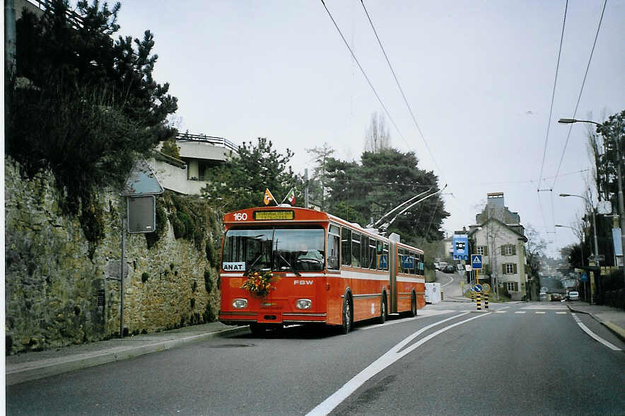 (074'107) - TN Neuchtel - Nr. 160 - FBW/Hess Gelenktrolleybus (ex Nr. 60) am 16. Januar 2005 in Neuchtel, Bas-de-la-Main