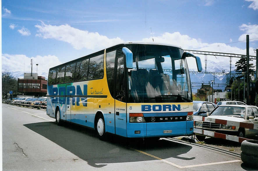 (076'420) - Born, Olten - Nr. 8/SO 106'103 - Setra am 26. April 2005 in Thun, CarTerminal