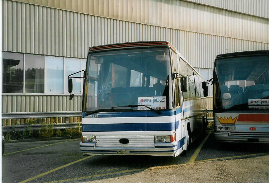 (077'503) - Taxi Dany, Rolle - Drgmller am 18. Juni 2005 in Biel, Rattinbus