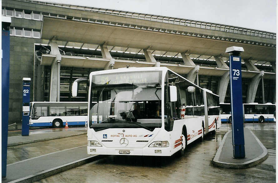 (078'420) - ARAG Ruswil - Nr. 14/LU 168'470 - Mercedes am 11. Juli 2005 beim Bahnhof Luzern